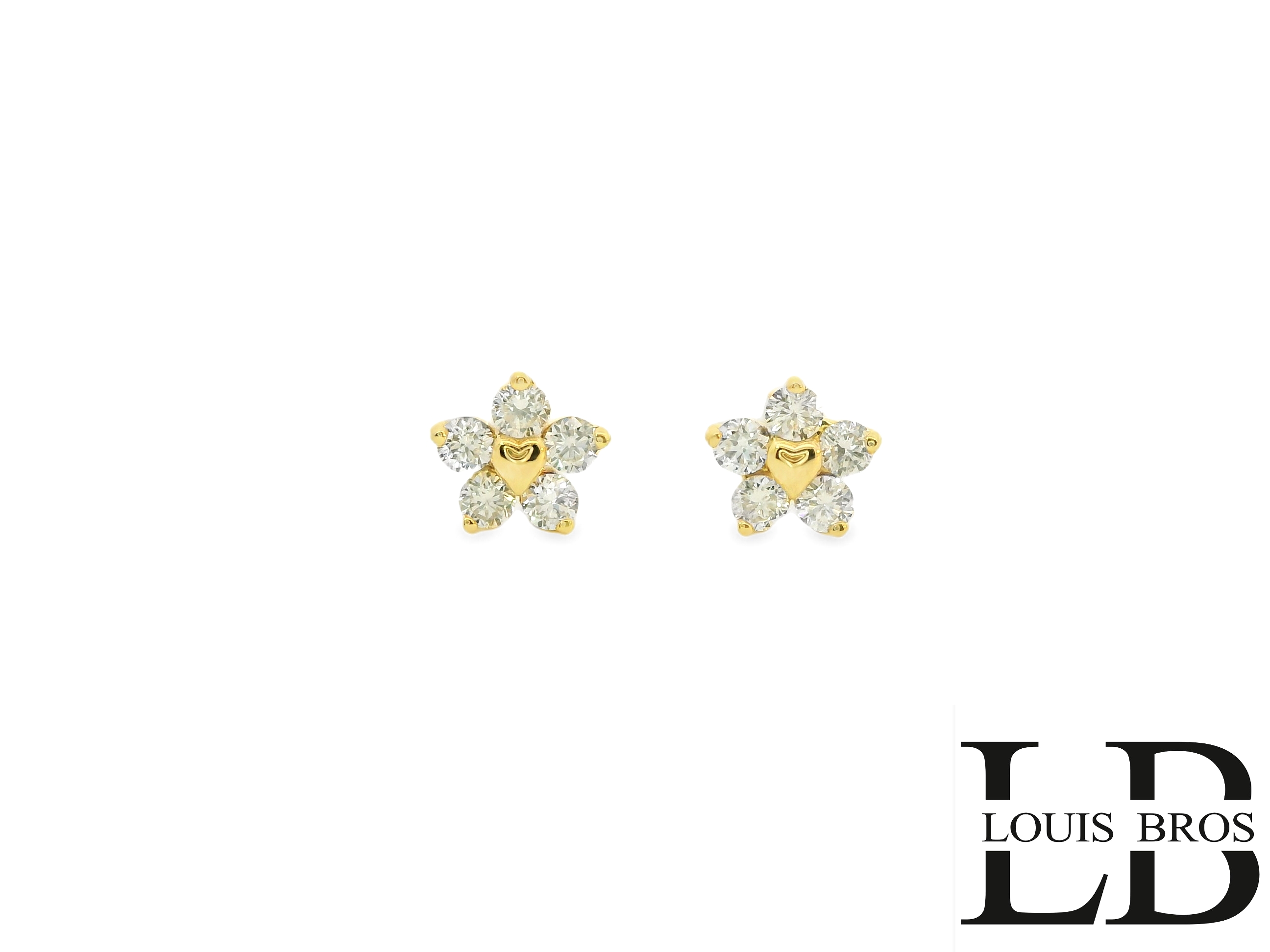 Deze 14 karaat geelgouden oorstekers zijn een prachtige toevoeging aan elke sieradencollectie. De oorbellen zijn verfijnd afgewerkt en schitteren door de subtiele, maar sprankelende diamanten die het ontwerp compleet maken. De warme gloed van geelgoud in combinatie met de fonkelende diamanten zorgt voor een luxueuze uitstraling die zowel bij dagelijkse als feestelijke gelegenheden past. Dankzij de stevige stekers met vlindersluiting blijven de oorbellen comfortabel en veilig op hun plaats.