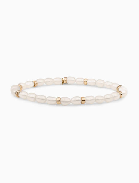 De Pearl Roundel Interstellar armband is een echte eyecatcher. Met zijn verfijnde ontwerp is dit sieraad perfect om te dragen als statement piece, maar ook ideaal om te combineren in een stijlvolle stack met andere parel- of gouden armbanden.

Voeg een vleugje elegantie en veelzijdigheid toe aan je collectie met deze prachtige armband. Perfect voor elke gelegenheid!