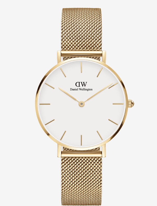 The Petite Evergold 36 is our latest addition to the Petite Collection. Featuring an eggshell white dial and our classic mesh strap in a new shade of gold. Elevate your outfit with a pop of gold and make a statement with this brand new Grand Petite. The mesh straps of the Petite 36 collection are designed with a slimmer profile, and are not interchangeable with our Classic 36 straps.


