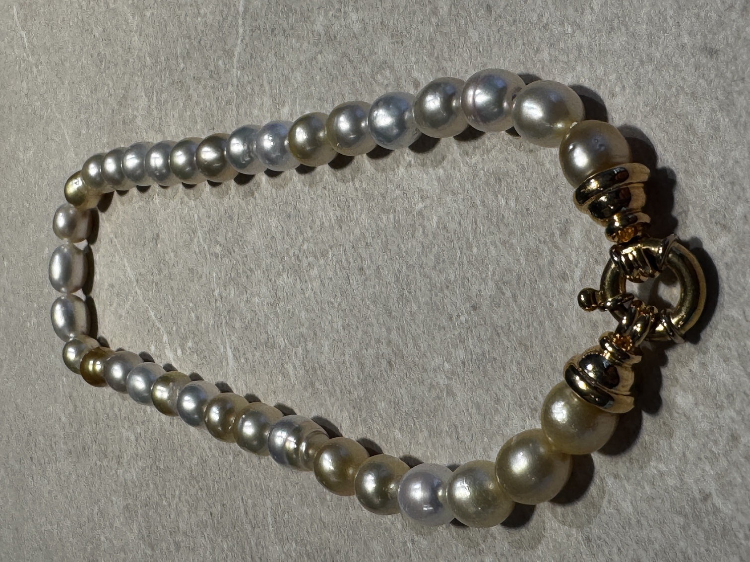 mooie collier met zuidzeeparels uit Australië en de Filipijnen