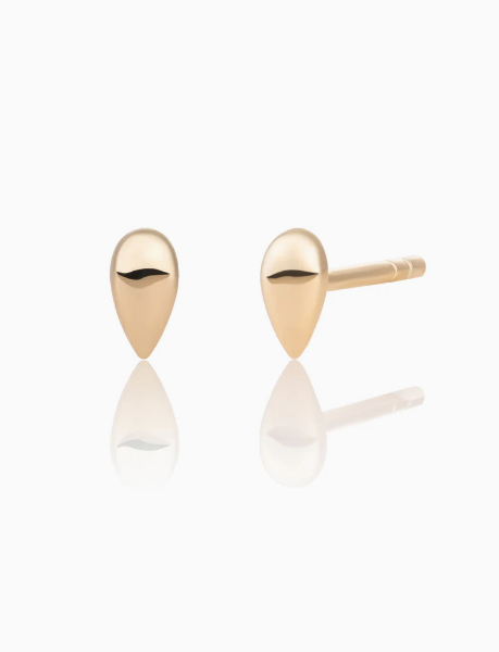 Breid je sieraden collectie uit met deze prachtige goudkleurige Fuse Drop oorknopjes. Draag ze los of combineer ze met een Sparkling oorbellen set om jouw look compleet te maken. 