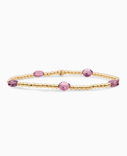 De Aubergine Quartz Cushion Cut armband is een geweldige aanvulling op jouw armbanden- en sieradencollectie. Al helemaal samen met de nieuwe Cushion Cut Amulets voor aan je ketting of de Cushion Cut oorbel edelstenen!