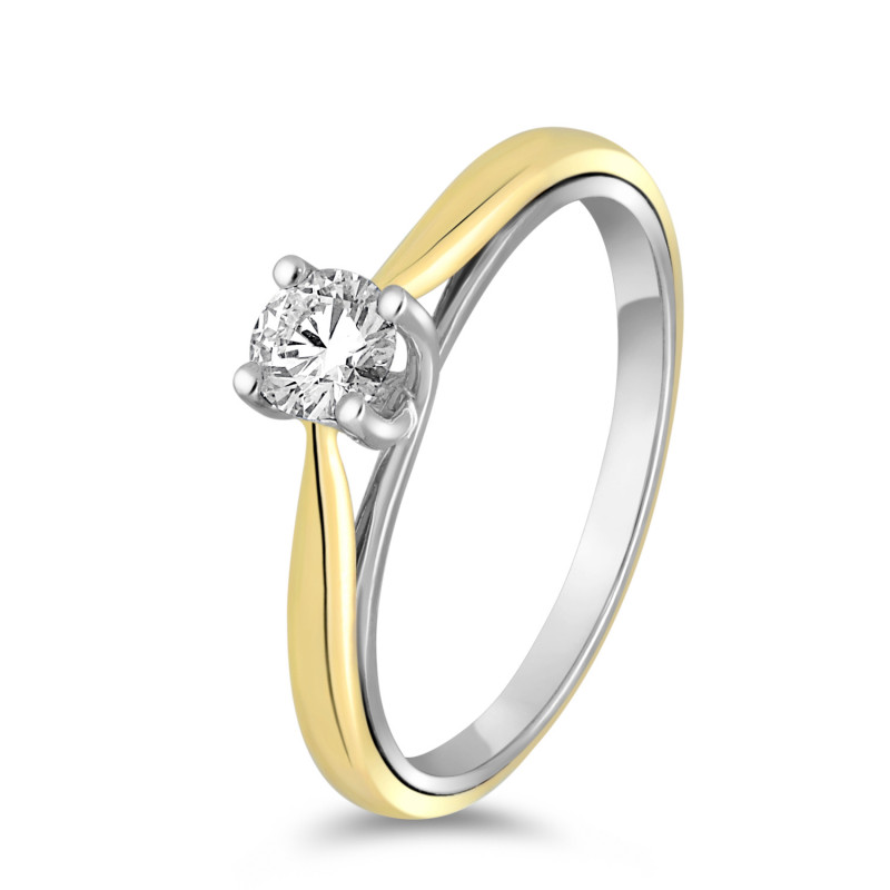 De GU4414 is een verfijnde verlovingsring met een ringmaat van 56, ideaal voor speciale gelegenheden. Draag deze ring op de ringvinger van je linkerhand als symbool van toewijding en liefde. Het minimalistische ontwerp maakt het een tijdloos stuk dat perfect combineert met andere sieraden voor een elegante en verfijnde uitstraling.
