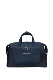 De Samsonite Re-Lite Duffle 48/19 Overnighter in Midnight Blue is een stijlvolle weekendtas, ideaal voor kortere trips. Dit model (154964-1549) valt binnen de categorie Reistassen en -accessoires. Draag de tas comfortabel over je schouder of in de hand met de verstelbare riemen voor optimaal gebruiksgemak.

Eigenschappen: ruim interieur, lichte constructie, en duurzame materialen. Perfect voor elke reis!
Model
Reistas
Hoofdmateriaal buitenkant
Polyester. 100% van het gewicht van de buitenste stof en de voering aan de binnenkant zijn gemaakt met gerecycleerde petflessen.
Kleur
Midnight blue
Afmetingen
34 x 48 x 25 cm
Grootte
Handbagage
Volume
36.5 L
Gewicht
0.7 kg