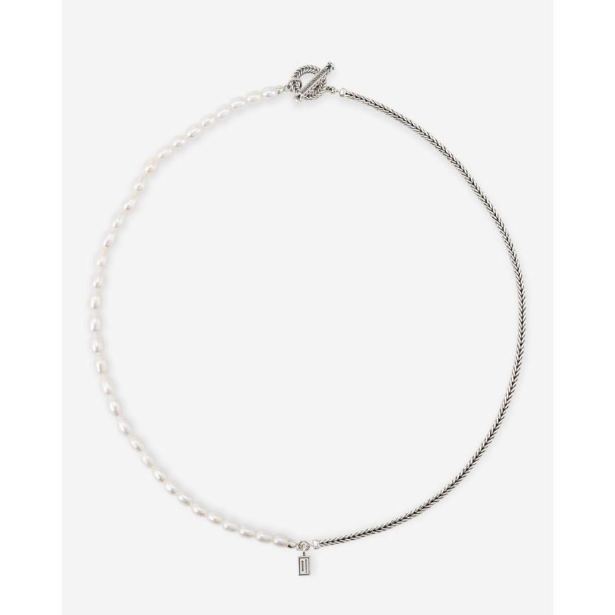 Dit is een collier van het merk Buddha to Buddha.
