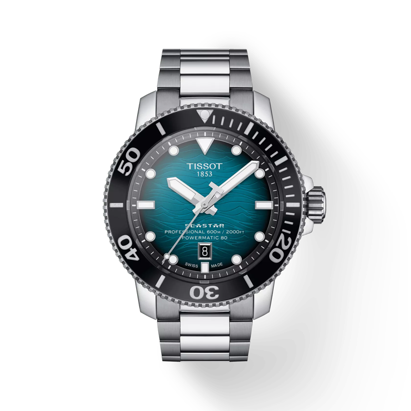 Waar je ook naar toe gaat en welk avontuur je ook beleeft, je vindt balans met de Seastar 2000 Professional Powermatic 80 om je pols. Of je nu diep de jungle in gaat of honderden meters de zee in duikt, Het is een zeer technisch, assertief horloge dat bruist van gemakkelijk vertrouwen. Met zijn chique en stijlvolle profiel is het een veelzijdig uurwerk dat je elke dag kunt dragen maar met zijn gespierde architectuur, tot 60 bar (600 m / 2000 ft) waterbestendigheid en ISO 6425 (2018) duikhorlogecertificering, is het ook het gereedschapshorloge waarop u kunt vertrouwen wanneer u het meest nodig heeft.