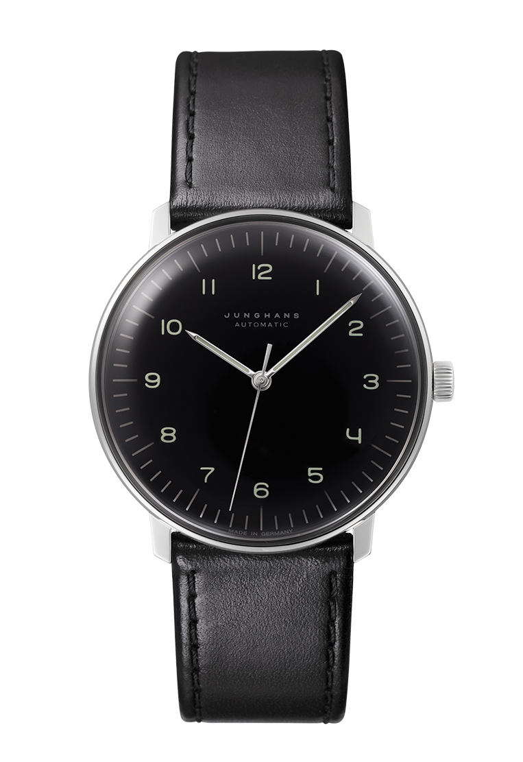 De Junghans | Max Bill Automatic (modelnummer 27/3400.02) is een elegante polshorloge met een zwarte wijzerplaat en Arabische cijfers. Het horloge heeft een roestvrijstalen kast, saffierglas, en een zwarte lederen band. Met een waterdichtheid van 5 ATM en een automatisch uurwerk is het perfect voor dagelijks gebruik. Combineer met formele en casual outfits voor een tijdloze look.