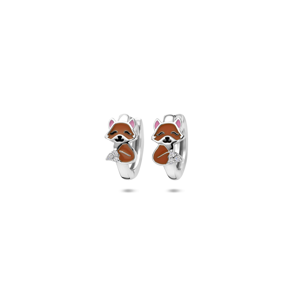 Gerhodineerd 925 zilveren klapoorringen uitgevoerd met een emaille vos en zirkonia. De oorknoppen hebben een afmeting van 11x5mm.