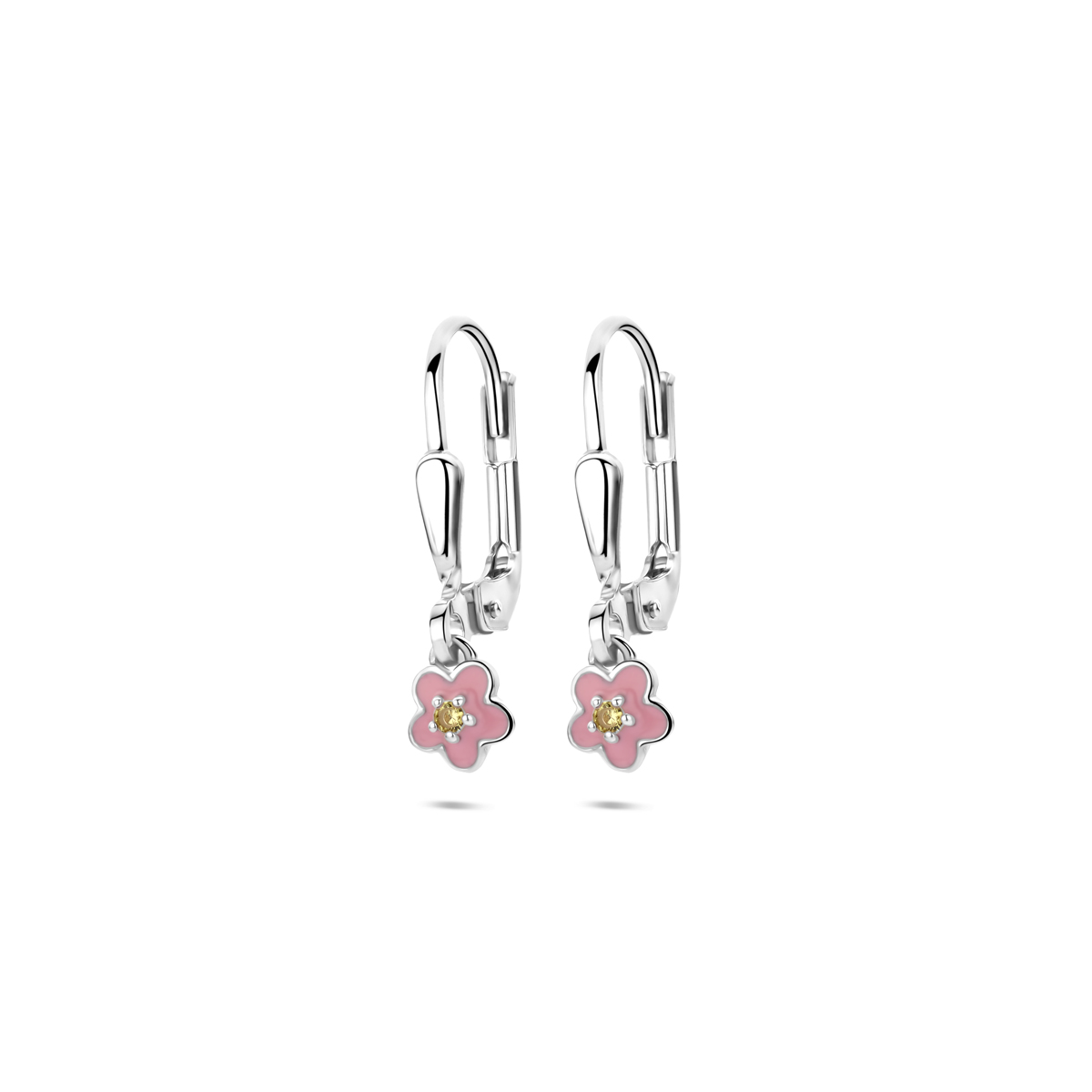 Gerhodineerd 925 zilveren oorhangers uitgevoerd in de vorm van een emaille bloem met een schitterende gele zirkonia. De oorhangers hebben een totale hoogte van 19mm.