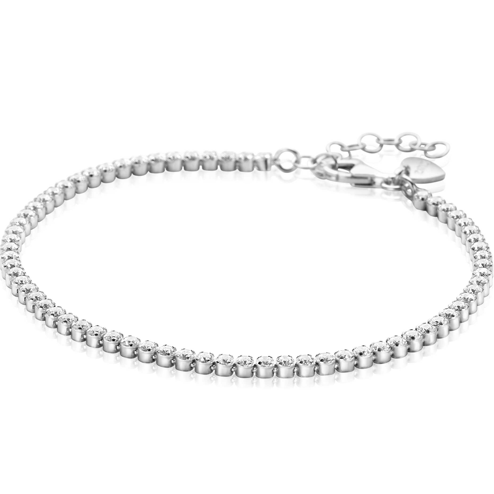 ZINZI zilveren tennis armband (2,5mm breed) bezet met witte zirconia's in ronde kastzettingen. De lengte van de armband is te variëren tussen 17-20 cm. Vervaardigd van eerste gehalte zilver (925) en voorzien van een extra rodium laag voor een witgouden glans.