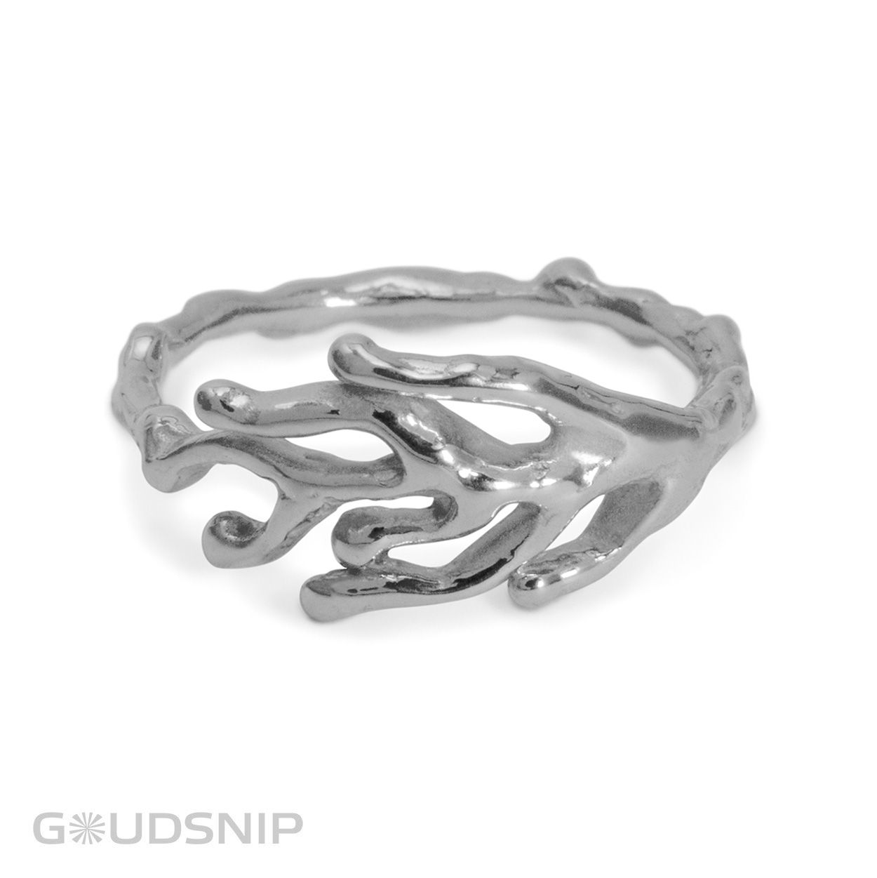Handmade zilveren ring. Nature inspired. Handgemaakt in ons atelier. Deze ring is ook in het goud verkrijgbaar.