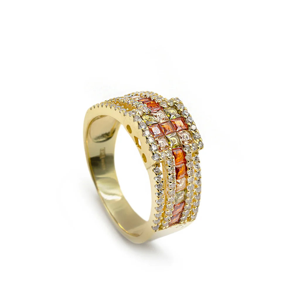 Explore warmth and elegance with our wide ring adorned with multi-stones in orange tones. This ring fuses the richness of warm hues, creating a palette that evokes the luminosity of sunset. With its wide and vibrant design, this jewelry is a statement of bold style and sophistication, carrying with it the passionate energy of warm tones in every detail.