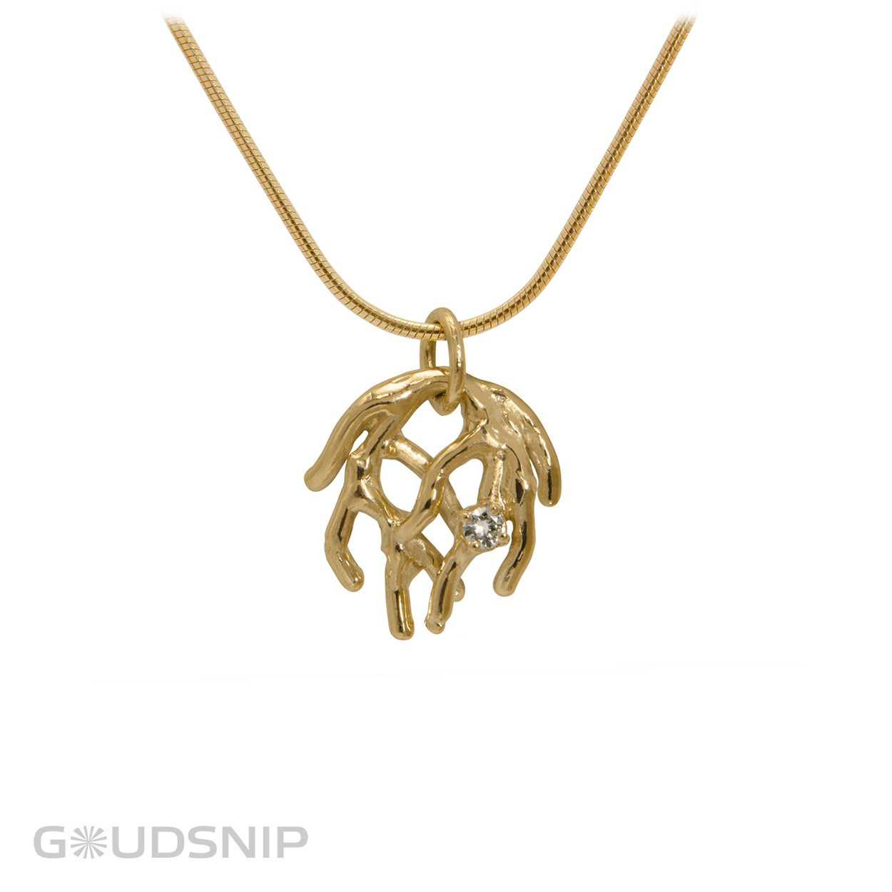 De hanger is exclusief collier.

Handmade 14 kt gouden hanger met diamant 0,05ct SI. Deze hanger is ontworpen en vervaardigd in ons atelier. 