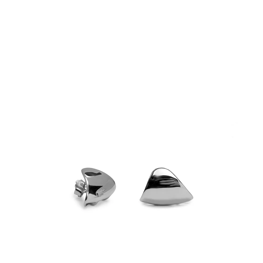 Original silver triangular design hoop earrings. Original earrings in plain silver; they are perfect to highlight the style of your ear and so you can create unique and sophisticated looks, you will love them!