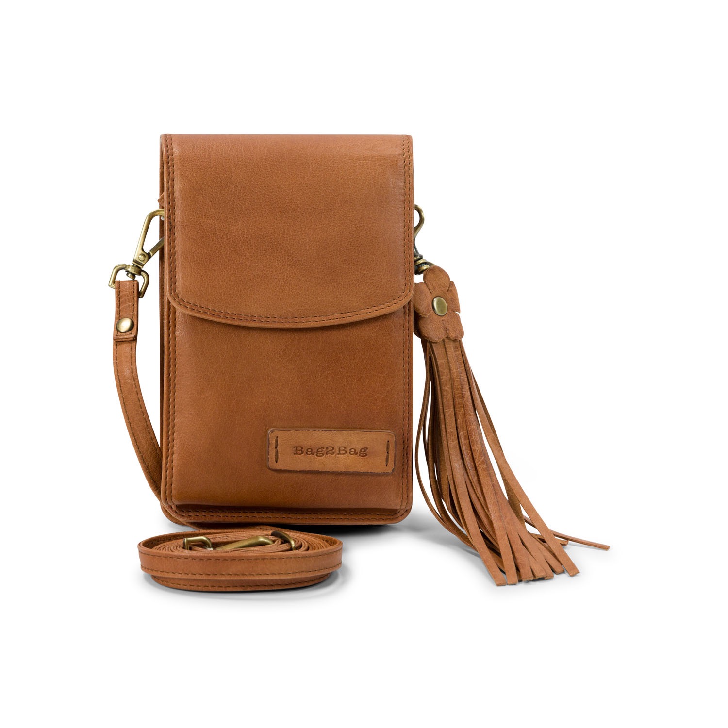 Dé topper van BAG2BAG – stijlvol, compact en verrassend ruim! 

Deze veelzijdige tas is een echte must-have voor iedereen die op zoek is naar een compact, maar ruim accessoire met slimme opbergmogelijkheden. Of je hem nu draagt als wallet, tasje of heuptasje, dit item is perfect voor elke gelegenheid!

Dankzij het innovatieve ontwerp klap je de tas eenvoudig open met de twee drukkers aan de binnenkant, zodat je snel toegang hebt tot je essentials. De verstelbare schouderband zorgt voor optimaal draagcomfort, terwijl de lus aan de achterkant het mogelijk maakt om de tas aan je broekriem te hangen voor een handsfree ervaring.

Met een compact formaat van 19 x 12 x 4 cm biedt deze tas meer ruimte dan je zou verwachten. Van je portemonnee en telefoon tot kleine accessoires – alles past erin! En dankzij de meegeleverde sleutelhanger heb je je sleutels altijd binnen handbereik.

Verkrijgbaar in zes stijlvolle kleuren: Zwart, Cognac, Grey/Taupe, Camel, Goud en Zilver.

De perfecte allrounder – ideaal voor een avondje uit of een casual dag in de stad!