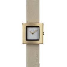 De Rolf Cremer horloge Yoga is een stijlvolle polshorloge met een roestvrijstalen kast en een crèmekleurige band. Deze horloge heeft geen datumaanduiding en is ideaal voor dagelijks gebruik. Draag 'm met casual of zakelijke outfits voor een elegante uitstraling. Perfect om toe te voegen aan je accessoirecollectie.