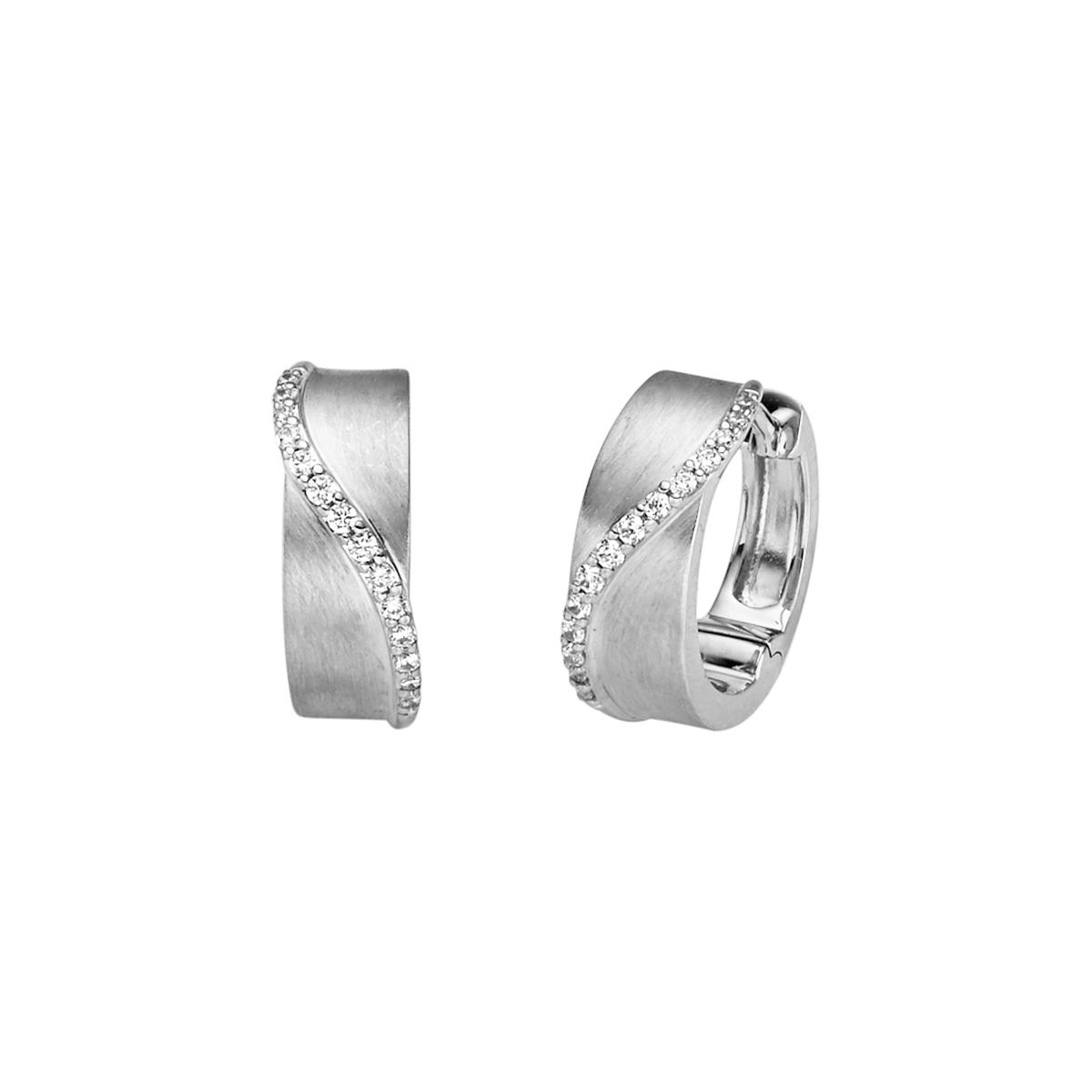 Deze chique, zilveren oorsieraden bezet met zirkonia's en zijn perfect voor dagelijks gebruik. Ook verkrijgbaar in deze set: Collier 788252