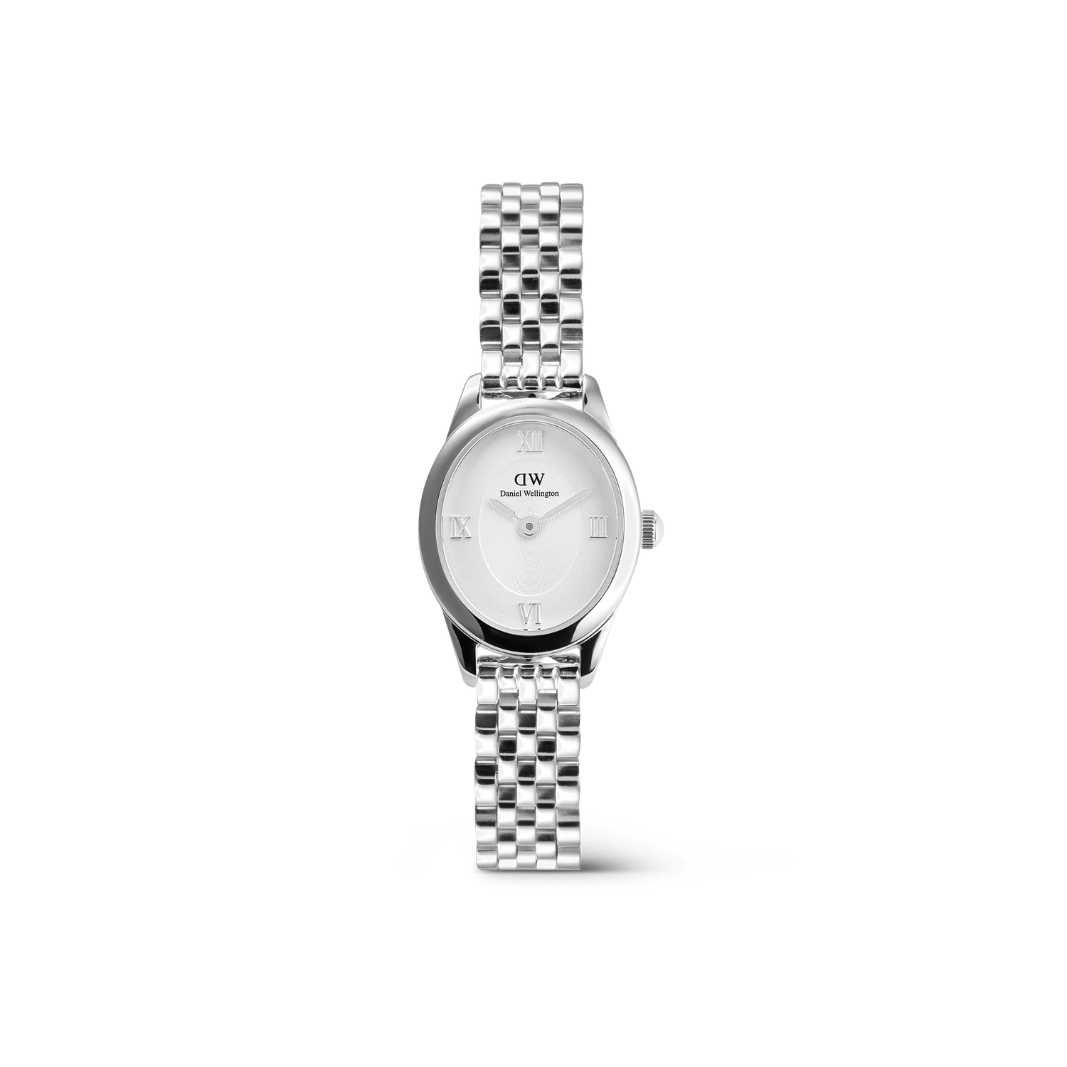 De Daniel Wellington Horloge Ophelia oval mini zilver, modelnummer DW00100808, heeft een elegant ovaal ontwerp. Kenmerken: roestvrijstalen kast en band, zilverkleurig, analoge Kwartsbeweging, mineraalglas, Romeinse indexen en waterbestendigheid van 3 ATM. Draag deze tijdloze keuze voor zowel formele gelegenheden als dagelijks gebruik voor een verfijnde uitstraling.