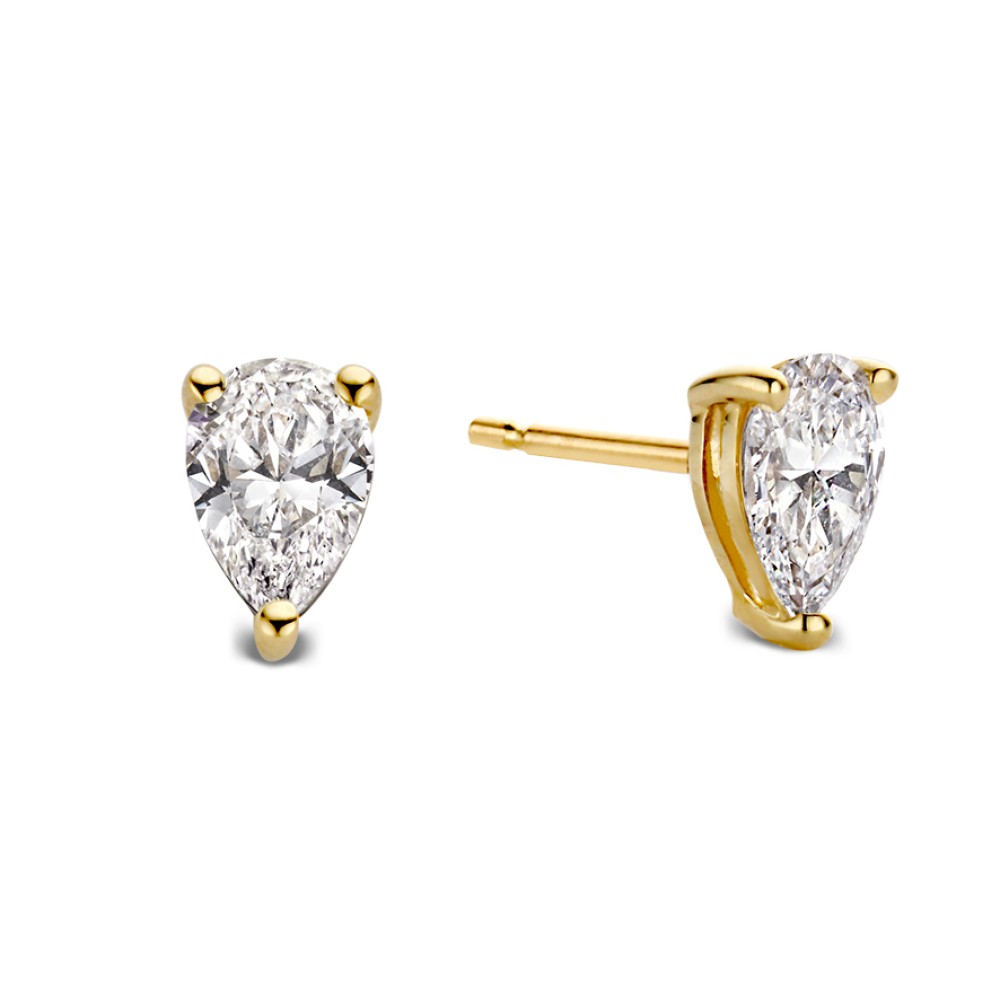 De Ava oorbellenstralen dankzij de prachtige peer diamanten die voor het ontwerp zijn gebruikt.Het peerslijpsel is een opvallend diamantslijpsel. Deze diamanten worden ook weltears of hapinessgenoemd.De solitair oorstekers zijn gezet met 2 x 0,25 crt. Kies zelf de gewenste steengrootte van jouw diamant. De Avaoorstekers zijn in verschillende maten en goudkleuren beschikbaar.

Deze oorbellen hebben een warme geelgouden zetting met diamant. De oorstekers zijn voorzien van stevige gouden schuifjes, waardoor ze mooi in het oor blijven zitten.

De Ava oorbellen zijn onderdeel van een set, in onze collectie zijn bijpassende colliers en ringen te vinden.


