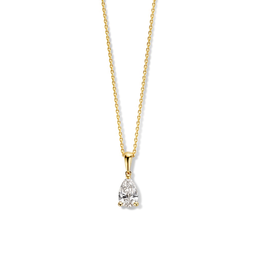 Collier Avabevat een hanger met een in het oog springende peer geslepen diamant.De peer diamant wordt ook wel een 'tear of hapiness'genoemd. Dankzij deze slijpvorm straalt je diamant optimaal en lijkt hij bovendien optisch groter.Liever een ander diamantslijpsel? Ontdek dan de colliers met briljant, emeralden ovale diamanten.

Bij deze Avaketting hangt de fonkelende diamant in gouden zetting aan een mooi en tegelijk sterke ketting met ankerschakel. De ketting heeft een lengte van 45cm, maar is verstelbaar naar 42cm.

Collier Avais onderdeel van een set, in onze collectie zijn bijpassende oorbellen en een ring te vinden.



