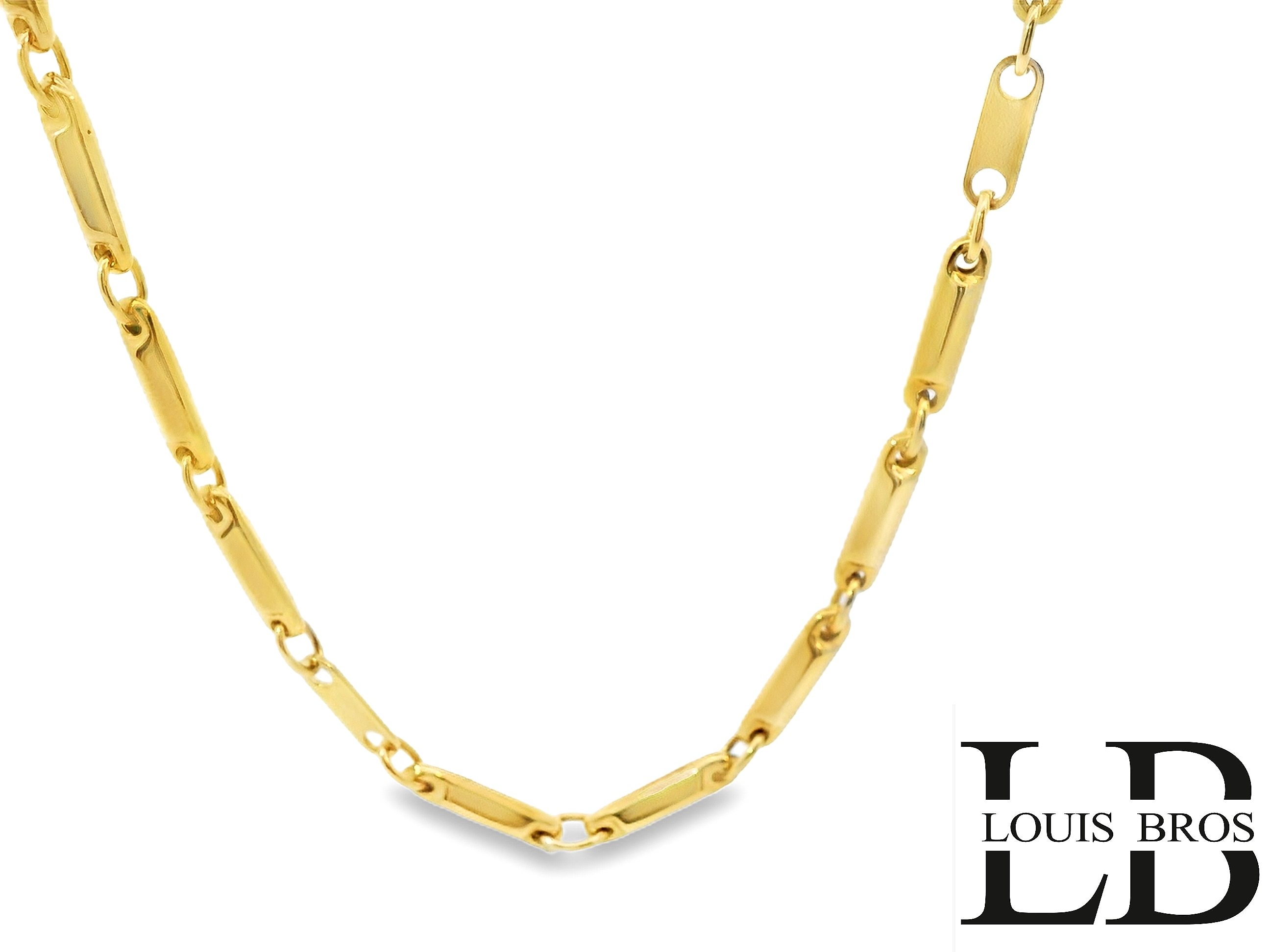 Dit collier van Louis Bros is vervaardigd uit 14 karaat geelgoud (11.70 gr). Het collier heeft een lengte van 65 cm en een dikte van 3 mm. Dit collier is stijlvol, eenvoudig en gemakkelijk te combineren. Wil je deze ketting graag zien en passen? Dat kan natuurlijk! Klik op reserveer en maak een afspraak om te bekijken. Wij zorgen er dan voor dat wij dit collier op voorraad hebben in de winkel op het moment dat jij graag langskomt.

Verkrijgbaar vanaf 40 cm!
