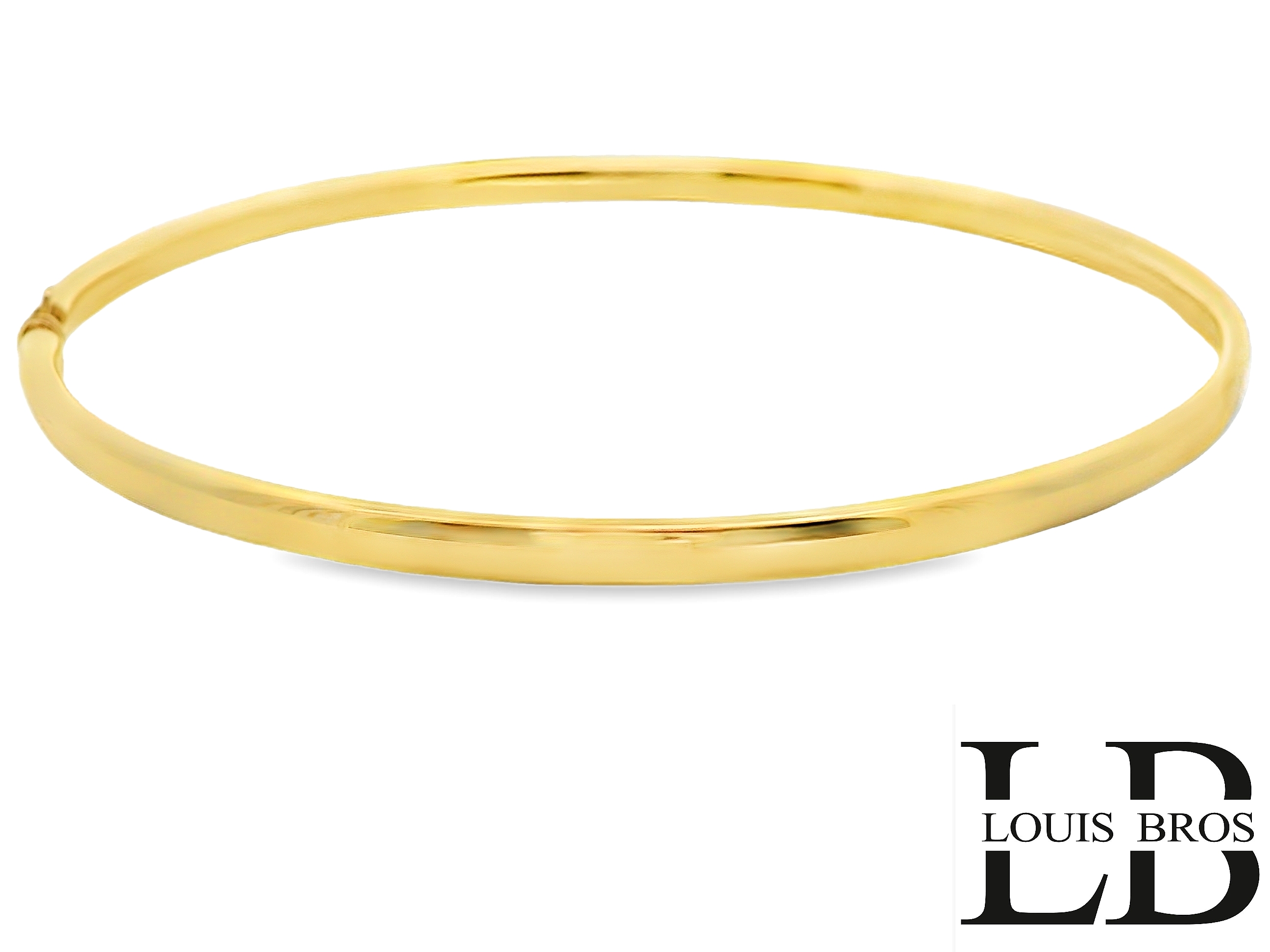 Deze 14 karaat geelgouden bangle  belichaamt pure elegantie (5.89 gr). Met haar klassieke vormgeving en warme glans is dit een sieraad dat nooit uit de mode raakt.

Het tijdloze design maakt deze armband geschikt voor elke gelegenheid – van alledaagse momenten tot bijzondere gebeurtenissen. Draag haar solo voor een subtiel accent of combineer met andere sieraden voor een persoonlijke touch.

Een waardevol stuk dat generaties lang stijlvol blijft.