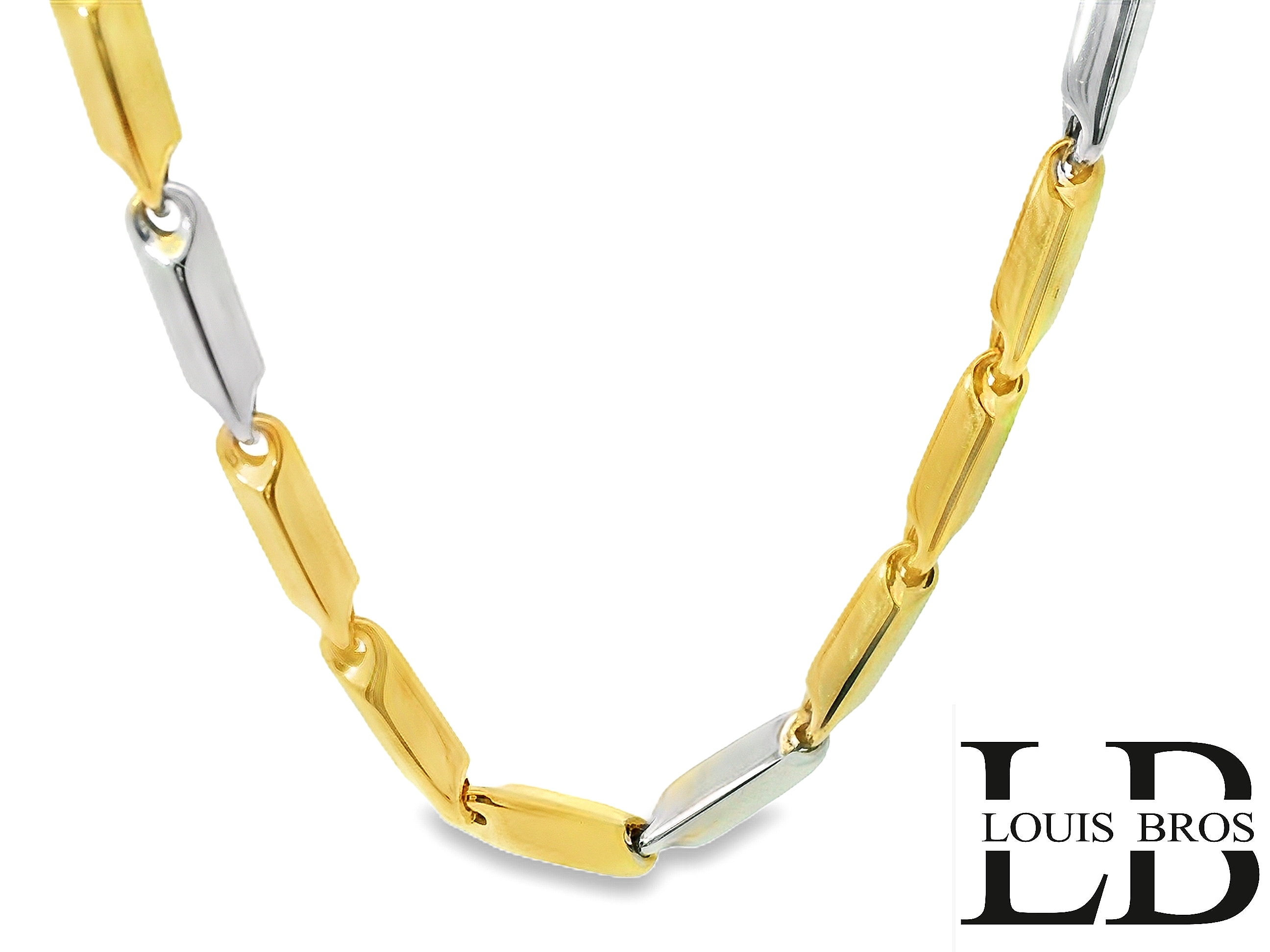 Voeg een vleugje elegantie en moderne klasse toe aan je sieradencollectie met dit prachtige bicolor 14 karaat gouden collier (13.81 gr). Dit collier combineert op verfijnde wijze geelgoud en witgoud, wat zorgt voor een stijlvolle en tijdloze uitstraling die perfect is voor zowel dames als heren.

Het collier is vervaardigd uit hoogwaardig 14 karaat goud (58,5% puur goud) en biedt daarmee de ideale balans tussen luxe, duurzaamheid en dagelijks draagcomfort. Dankzij het unisex design is dit sieraad een veelzijdige keuze – perfect voor elke gelegenheid, van een chique diner tot een alledaagse look met een elegante touch.
Kenmerken:

Materiaal: 14 karaat geelgoud & witgoud (bicolor)

Type: Collier / ketting

Geslacht: Unisex

Afwerking: Glanzend gepolijst

Sluiting: karabijnsluiting 

Lengte: ( 60 cm – aanpasbaar op basis van jouw wens)

Gewicht: (13.81 gr)

Stijlvol, tijdloos en uniek – dit bicolor collier is een schitterende aanvulling op elke sieradencollectie.