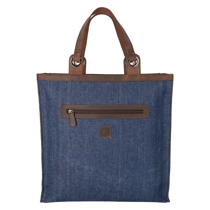 De LD werk/boodschappentas Jeans, modelnummer UR 9002 JEANS, valt onder de categorie "BAGS" en is van het type "SHOULDER_BAGS". Deze stijlvolle jeans tas is ideaal voor dagelijks gebruik en kan comfortabel over de schouder worden gedragen. Combineer hem met casual of zakelijke outfits voor een trendy en functionele look. Perfect voor werk of boodschappen!
Afmetingen:
Hoogte 40cm x breed 40cm x diep 12cm