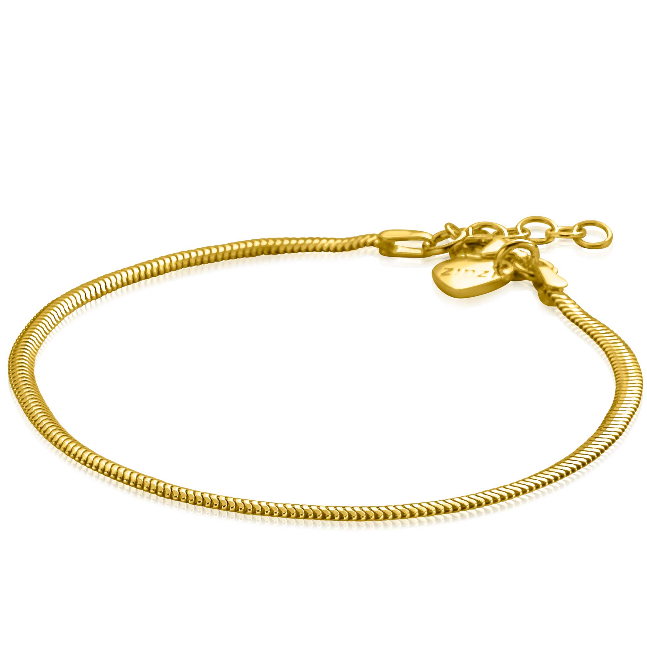 INZI gold plated zilveren platte slangen-armband van 2,5mm breed. Valt sierlijk om iedere pols. De lengte van de armband is te variëren tussen 18 en 20cm door het handige verlengkettinkje. Bij sluiting herkenbaar ZINZI, door het zilveren Zinzi hartje. Vervaardigd van eerste gehalte zilver (925) en extra 14K geel verguld.