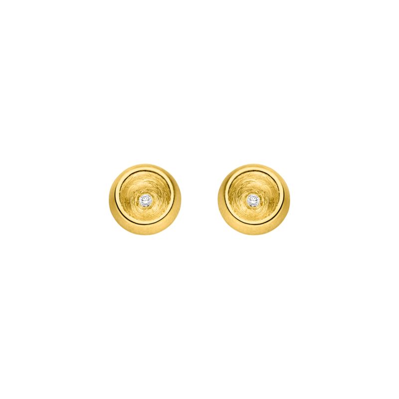14kt gouden oorstekers met totaal 0.04ct diamant