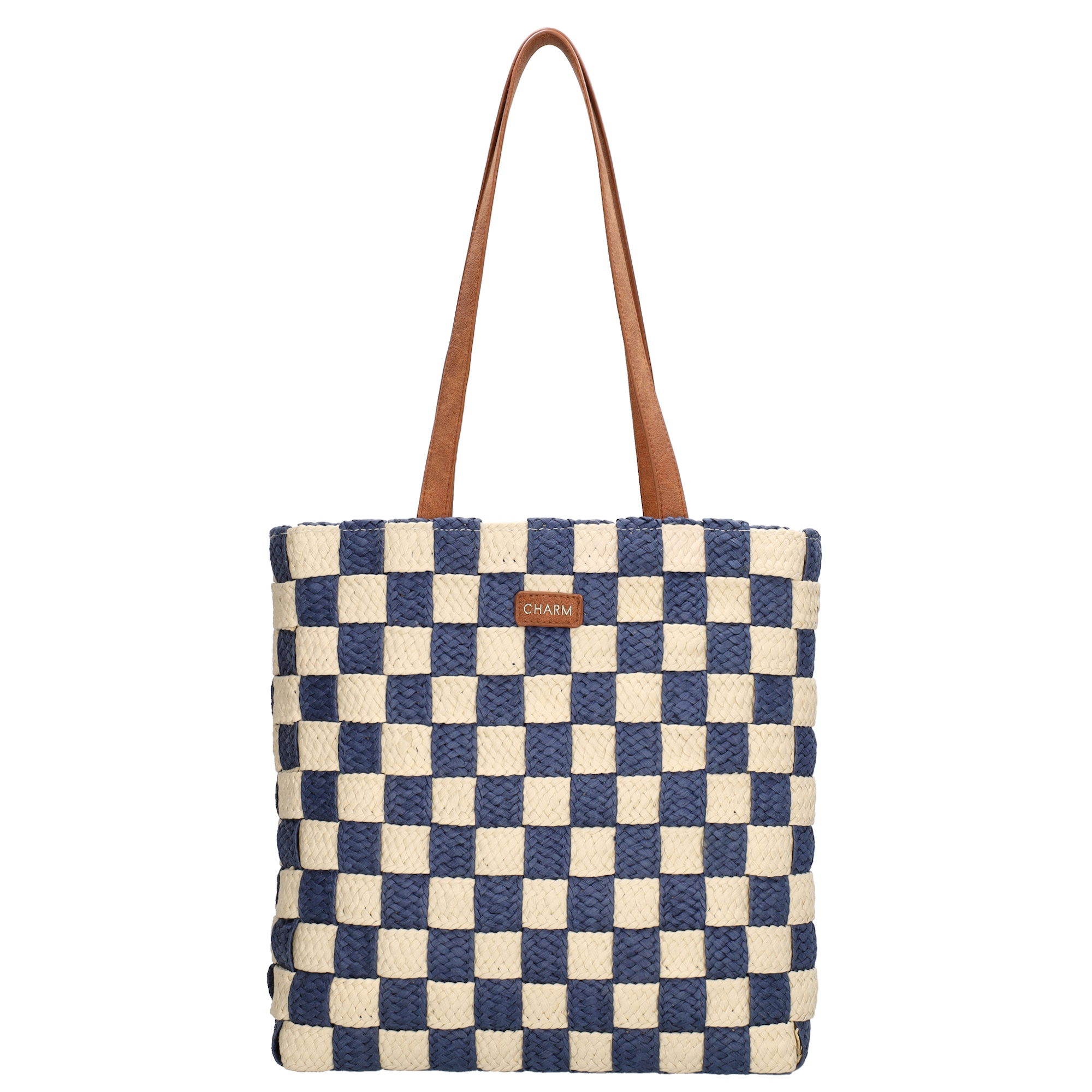 De Charm London Cornwall Shopper is de perfecte tas voor wie houdt van een stijlvolle, natuurlijke uitstraling. Gemaakt van gevlochten riet in twee kleuren, straalt deze tas een zomerse en trendy look uit. Dankzij het ruime hoofdvak, dat veilig afsluit met een rits, heb je voldoende ruimte voor al je dagelijkse essentials. Het binnenvak biedt extra opbergruimte voor kleinere spullen, zodat je alles georganiseerd kunt meenemen.

Een ideale shopper voor een dagje uit, een strandbezoek of gewoon voor dagelijks gebruik!

Kenmerken:


Gemaakt van tweekleurig gevlochten riet
Hoofdvak afsluitbaar met rits
Binnenvak voor extra opbergruimte
Ruim en praktisch ontwerp