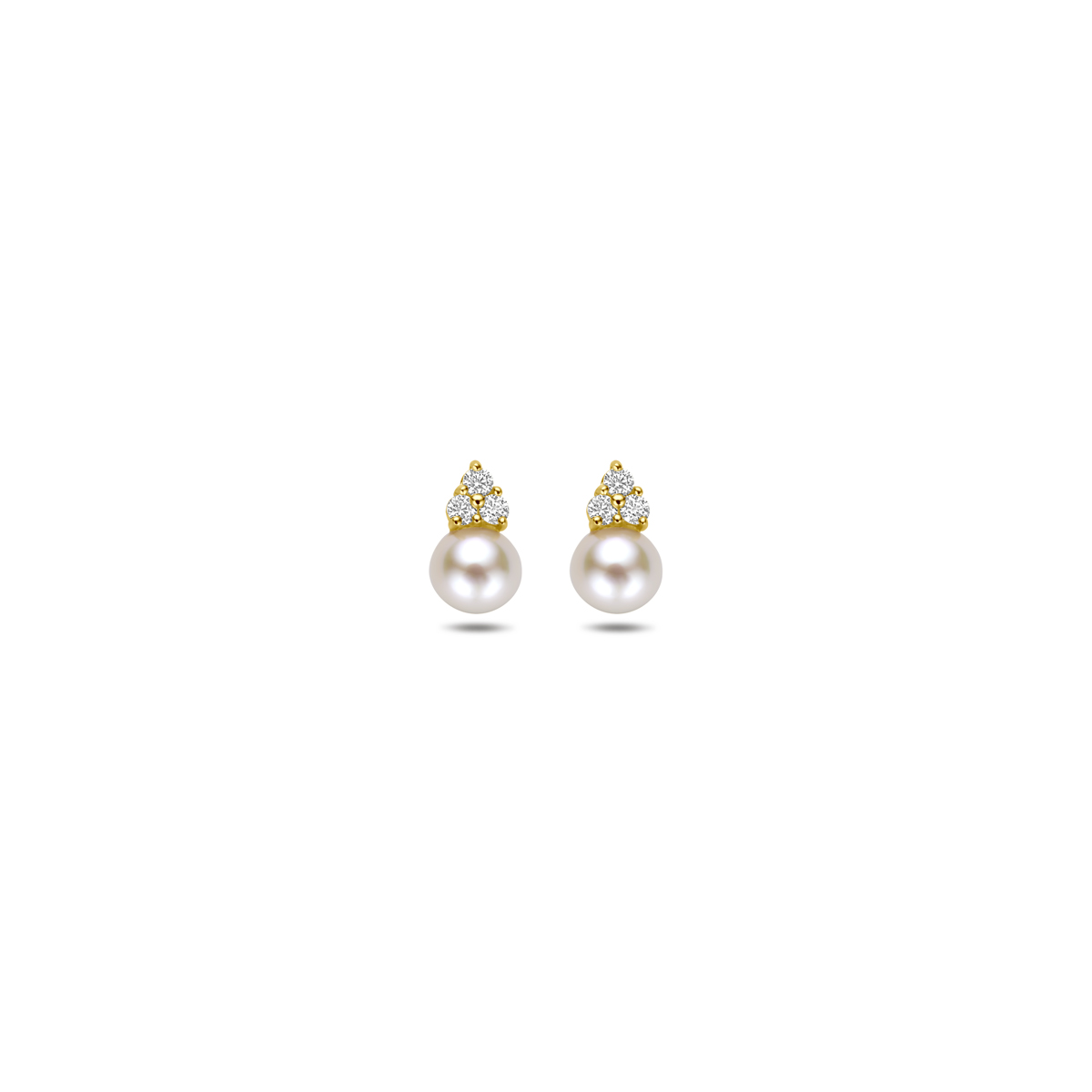Geelgouden oorknoppen uitgevoerd met een parel en zirkonia. De oorknoppen hebben een afmeting van 7x4mm | 40.34648