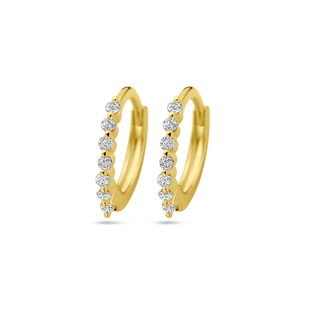 Verguld op 925 zilveren klapoorringen uitgevoerd met zirkonia. De klapoorringen hebben een afmeting van 13x1.5mm. Geen garantie op de plating.
