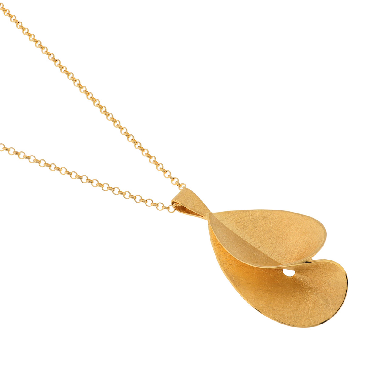 Het merk DECO ECHO is een combinatie van modern design en traditioneel vakmanschap. Door de strakke lijnen en unieke vormen zijn deze sieraden stuk voor stuk een klein kunstwerkje. De sieraden zijn gemaakt van sterling zilver. Ook wordt er gebruik gemaakt van verguld zilver.