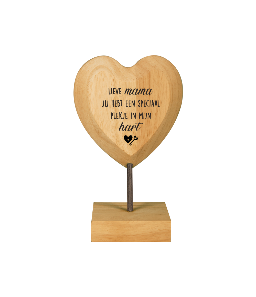 De Wooden hearts van Paper Dreams zijn de ultieme woonaccessoires met een leuke boodschap, zoals Wooden heart mama. Deze houten accessoire heeft een natuurlijke look, wat voor een warme uitstraling zorgt.