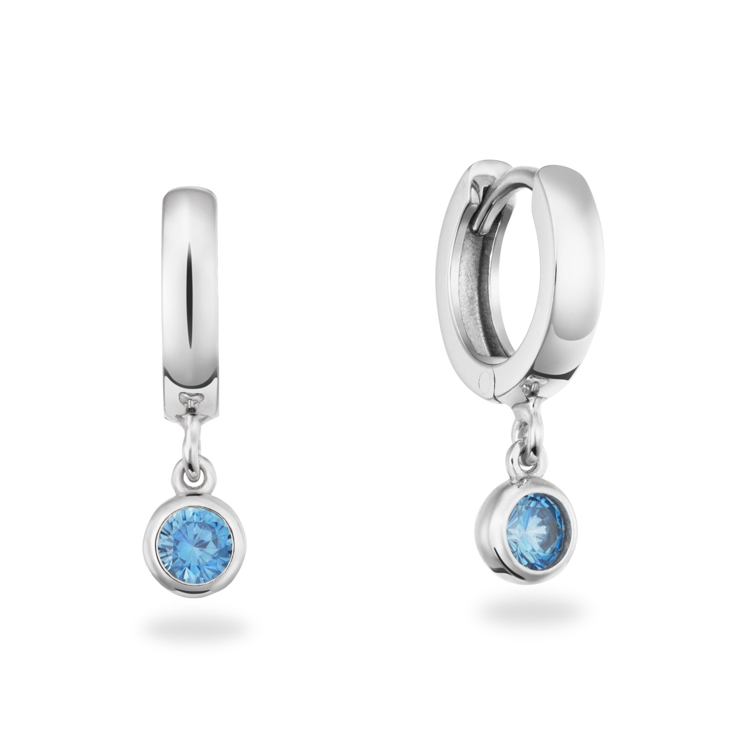 zilveren oorringen, rondje+ blauw zirconia