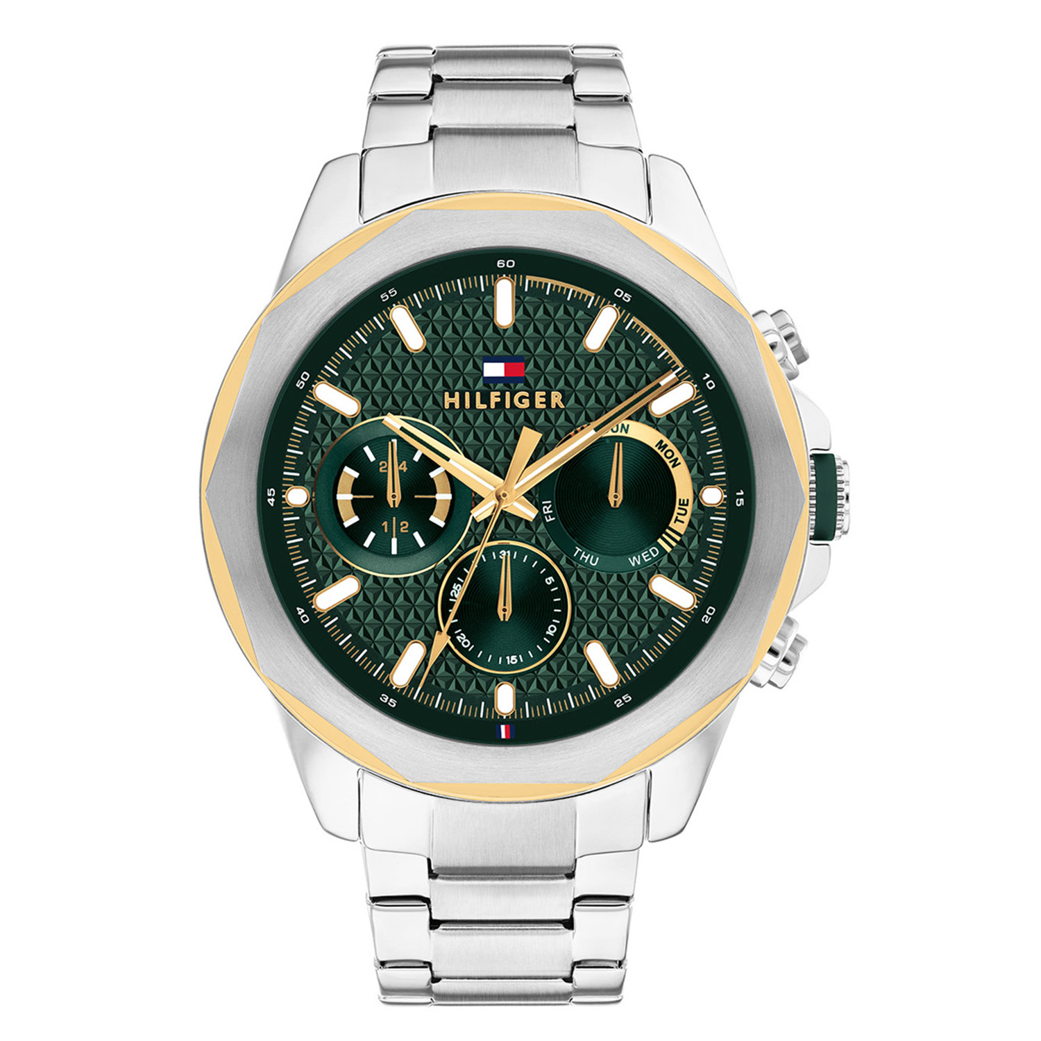 Tommy Hilfiger TH1710651 Horloge Heren Staal Zilverkleurig 46mm
Dit specifieke horloge van Tommy Hilfiger uit de Lars serie met artikelnr: TH1710651 is een casual horloge die zeker in je collectie past. Het herenhorloge heeft een twee lagen kast. Het horloge heeft een groene wijzerplaat, hierop  zijn de datum,- dag en 24-uursaanduiding extra benadrukt. Aan het stoere horloge zit een zilverkleurige mat glimmende schakelband. Verder heeft het een mineraalglas, een doorsnee van 46mm en is 5ATM.  

Het merk:
Sinds de lancering van het merk in 1985 is Tommy Hilfiger wereldwijd bekend geworden als pionier van de klassieke Amerikaanse coole stijl. Geïnspireerd door de iconische popcultuur en het Amerikaanse erfgoed. De dames en herencollectie van dit seizoen bestaan uit minimalistische silhouetten en rustieke lederen details. De herenhorlogecollectie biedt iconische uurwerken met roestvrijstalen, lederen en siliconen banden.

Specificaties:
- Mineraalglas
- Ronde kast 46mm
- Twee lagen kast - zilverkleurig/goudkleurig
- Groene wijzerplaat
- Zilverkleurige schakelband
- 5ATM