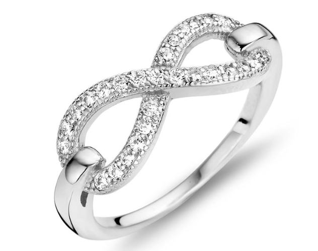 Ring in zilver met zirconia 