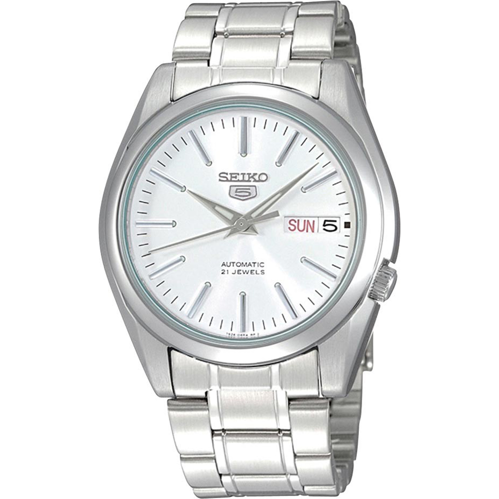 De SNKL41K1 is een stijlvol horloge dat kracht en elegantie uitstraalt. Dit polshorloge is ontworpen voor dagelijks gebruik en combineert functionaliteit met een klassiek design. Draag het om je pols voor een tijdloze uitstraling, perfect voor zowel formele als casual gelegenheden. Het is de ideale keuze voor de moderne horlogeliefhebber.