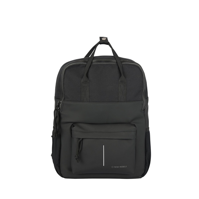 Productomschrijving
Bruce - Chicago Handel Backpack 18L
De Bruce Chicago Handel Backpack van New Rebels is een stijlvolle en praktische rugzak, ideaal voor dagelijks gebruik. Met een inhoud van 18 liter biedt deze rugtas voldoende ruimte voor boeken, een laptop of andere benodigdheden. De tas is gemaakt van een duurzame mix van 60% nylon en 40% PU, waardoor hij zowel licht als waterafstotend is. Dankzij de handgreep en verstelbare schouderbanden draag je hem comfortabel op jouw manier.

Specificaties:

Merk: New Rebels
Model: Bruce - Chicago Handel Backpack
Kleur: Zwart (kleurcode: 00)
Afmetingen: 28 x 16 x 39 cm
Materiaal: 60% Nylon / 40% PU
Inhoud: 18 liter


