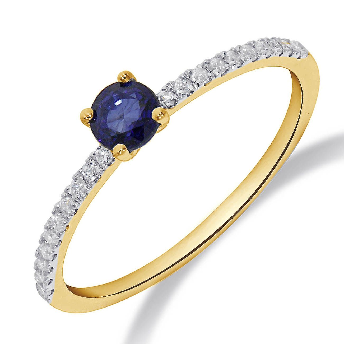 een 14 krt geelgouden ring met 20 diamant briljant geslepen stenen totaal 0.12ct H SI en een blauwe saffier 0.34 crt.