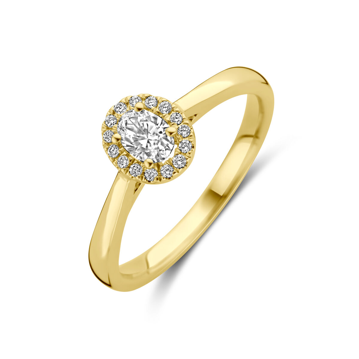 14k Geelgouden ring uitgevoerd met lab grown diamant. De ring heeft een afmeting van 7.5x6.5mm. Het totale diamantgewicht is 0.32ct. Lab grown diamanten zijn diamanten die ontstaan in een laboratorium. Onder extreem hoge druk en temperatuur wordt het natuurlijk ontstaansproces nagebootst met als eindresultaat een diamant met dezelfde chemische eigenschappen maar met een andere oorsprong.