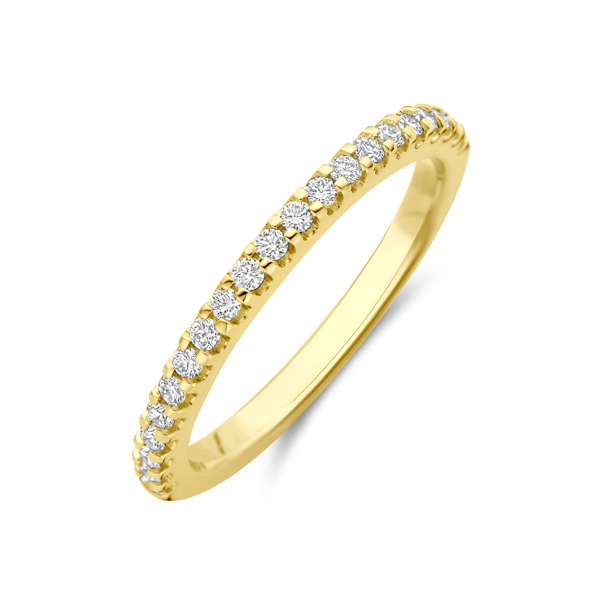 14k Geelgouden ring uitgevoerd met lab grown diamant. De ring heeft een breedte van 2mm. Het totale diamantgewicht is 0.25ct. Lab grown diamanten zijn diamanten die ontstaan in een laboratorium. Onder extreem hoge druk en temperatuur wordt het natuurlijk ontstaansproces nagebootst met als eindresultaat een diamant met dezelfde chemische eigenschappen maar met een andere oorsprong.
