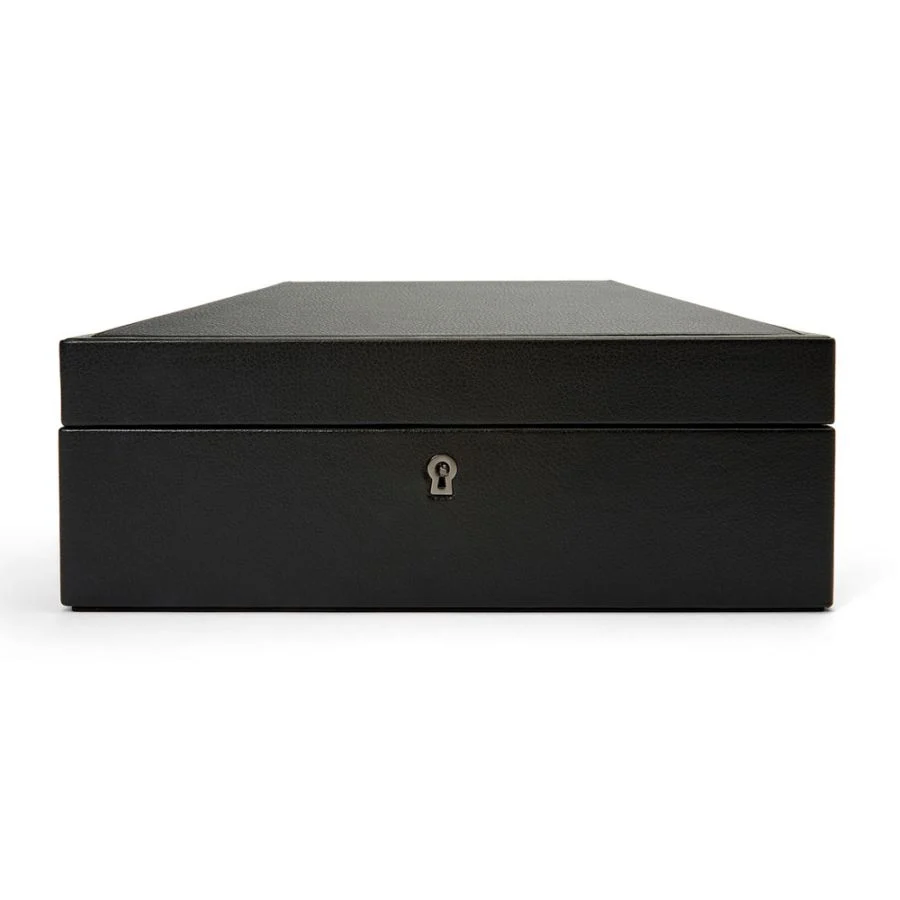 De British Racing-collectie is in zeer korte tijd uitgegroeid tot een echte klassieker – werkelijk uniek. Bescherm je horloges in stijl met onze British Racing Watch Box voor 8 horloges.