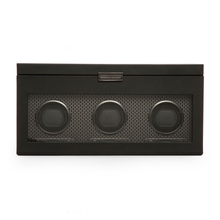 De Axis-collectie combineert een moderne, krachtige uitstraling met veilige horlogeopslag. Ervaar onze gepatenteerde Turns Per Day-technologie en geef je horloges de perfecte verzorging met de Axis Triple Watch Winder met opbergruimte.