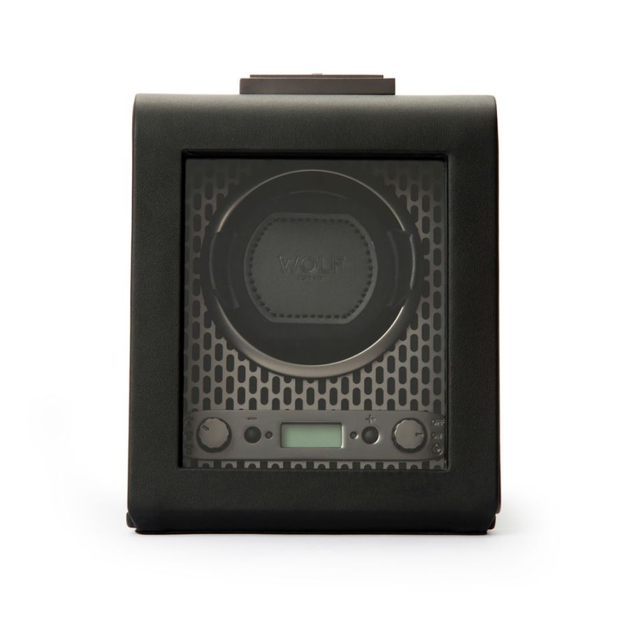 De Axis-collectie straalt een moderne en gedurfde uitstraling uit voor het veilig bewaren van je horloges. Ervaar onze gepatenteerde Turns Per Day-technologie en laat je horloge stijlvol draaien met de Axis Single Watch Winder.
