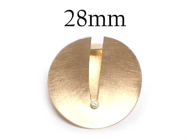 Limpet

18krt geelgouden hanger met 0.02crt diamant