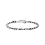 De Silk armband zilver, X021 is een stijlvolle zilveren armband die valt onder de categorie sieraden en specifiek als armband. Het beste te dragen als een elegante aanvulling op zowel casual als formele outfits. Perfect voor dagelijks gebruik of speciale gelegenheden om een verfijnde touch aan uw look toe te voegen. De armband is unisex draagbaar.
