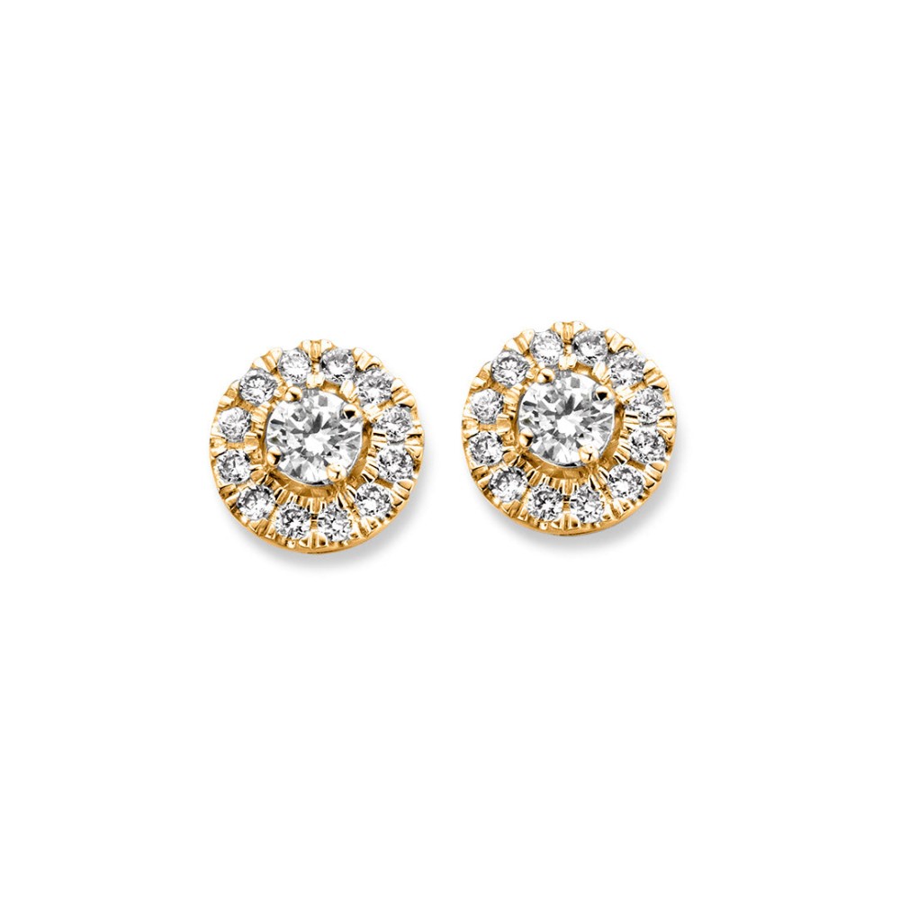 Emma is een serie schitterende sieraden met entourage zetting. De ronde middensteen (briljant geslepen) wordt hierbij omringd door kleinere briljanten. Kies zelf de gewenste steengrootte van jouw diamant. De Emma oorstekers zijn in verschillende maten beschikbaar.

Deze oorbellen hebben een warme geelgouden zetting met diamant. De oorstekers zijn voorzien van stevige geelgouden schuifjes, waardoor ze stevig in het hoor blijven zitten.

De Emma oorbellen zijn onderdeel van een set, in onze collectie zijn bijpassende colliers en een ring te vinden.
