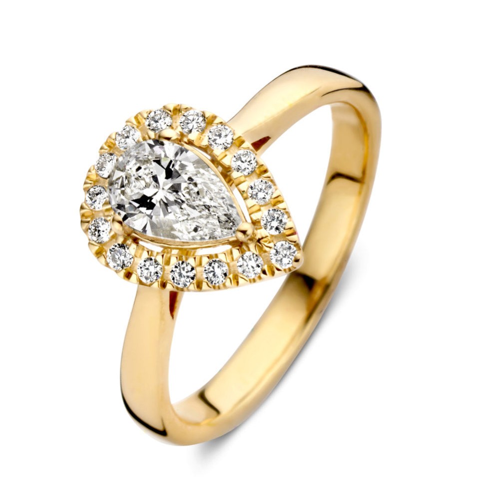 Een echte eyecatcher binnen de collectie is deze peervormige Elin ring! De fancy cut diamant is geslepen in peervorm en valt dan ook onmiddellijk op. De middensteen is bovendien omringd door kleinere briljant geslepen diamant voor een extra wauw-factor. De ring heeft een sierlijke verhoogde zetting, waardoor hij perfect gecombineerd kan worden met een gladde of diamanten rijring. Wat dacht je bijvoorbeeld van onzeMillie ring?

Kies zelf de gewenste steengrootte van jouw diamanten. De Elin ring isin verschillende maten en goudkleuren beschikbaar. Nog meer sparkle? Bekijk dan ook eens deElin Royal ringmet extra briljanten in de scheen.
